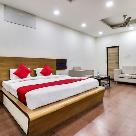 Oyo 43936 Hotel Rajputana Palace Farrukhabad 客房 照片