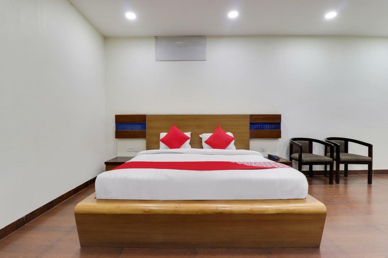 Oyo 43936 Hotel Rajputana Palace Farrukhabad 客房 照片