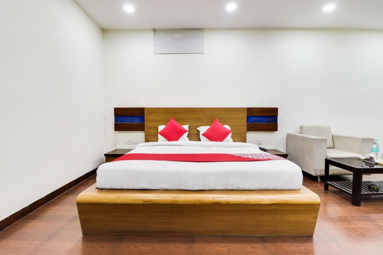 Oyo 43936 Hotel Rajputana Palace Farrukhabad 客房 照片