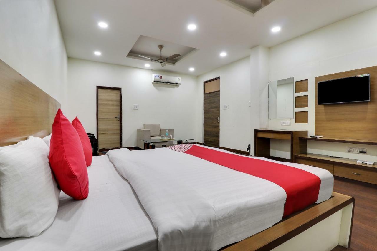 Oyo 43936 Hotel Rajputana Palace Farrukhabad 客房 照片