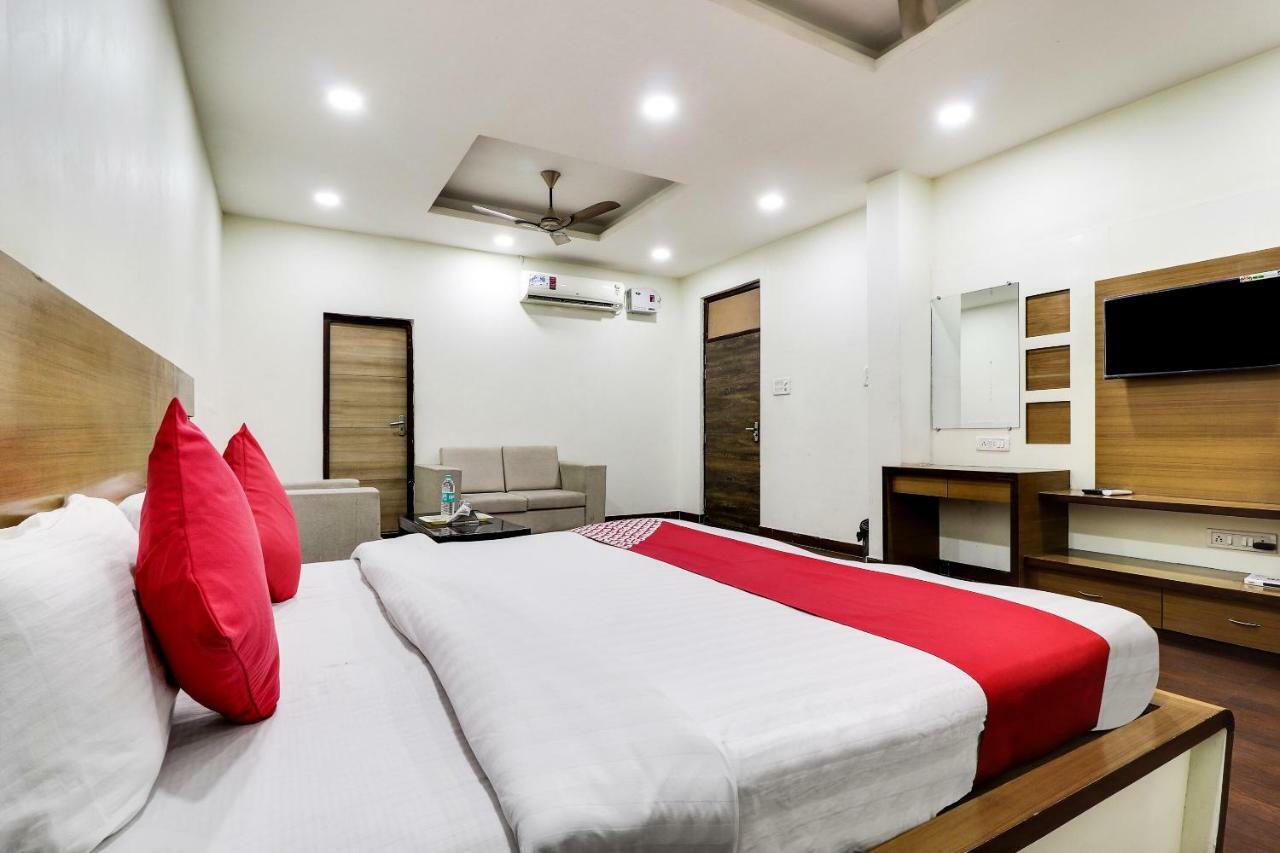 Oyo 43936 Hotel Rajputana Palace Farrukhabad 客房 照片